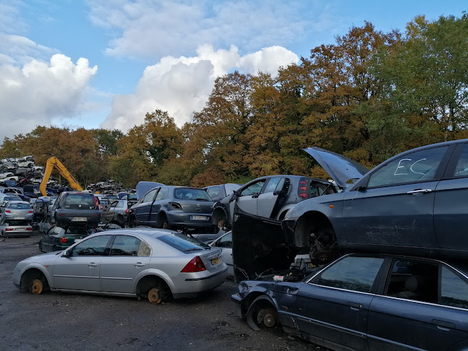 Aperçu des activités de la casse automobile APRC située à CLICHY-SOUS-BOIS (93390)